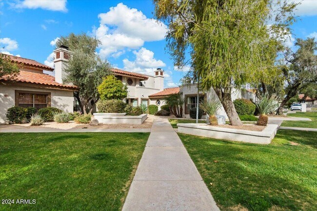 Foto del edificio - 6349 N 78th St