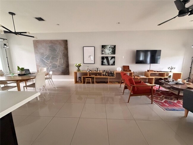 Building Photo - 10416 NW 66th St