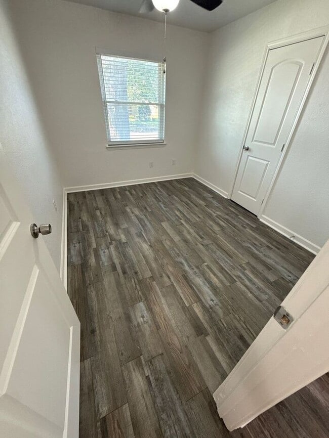 Building Photo - 1735 Cedar Keys Dr