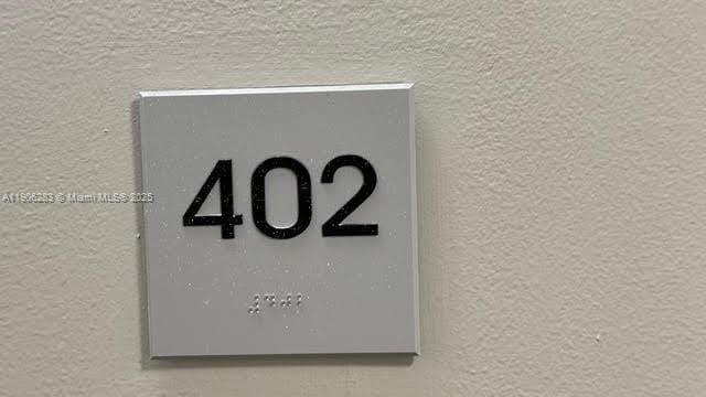 Foto principal - 3000 NE 188th St