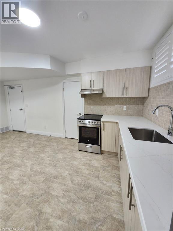 Building Photo - 109 Bruce St