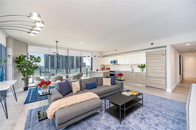 Foto del edificio - 121 NE 34th St
