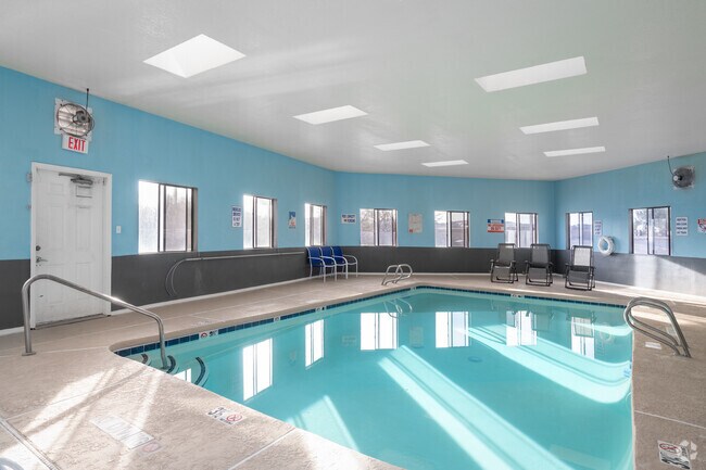 Piscina - Waterford Apartments