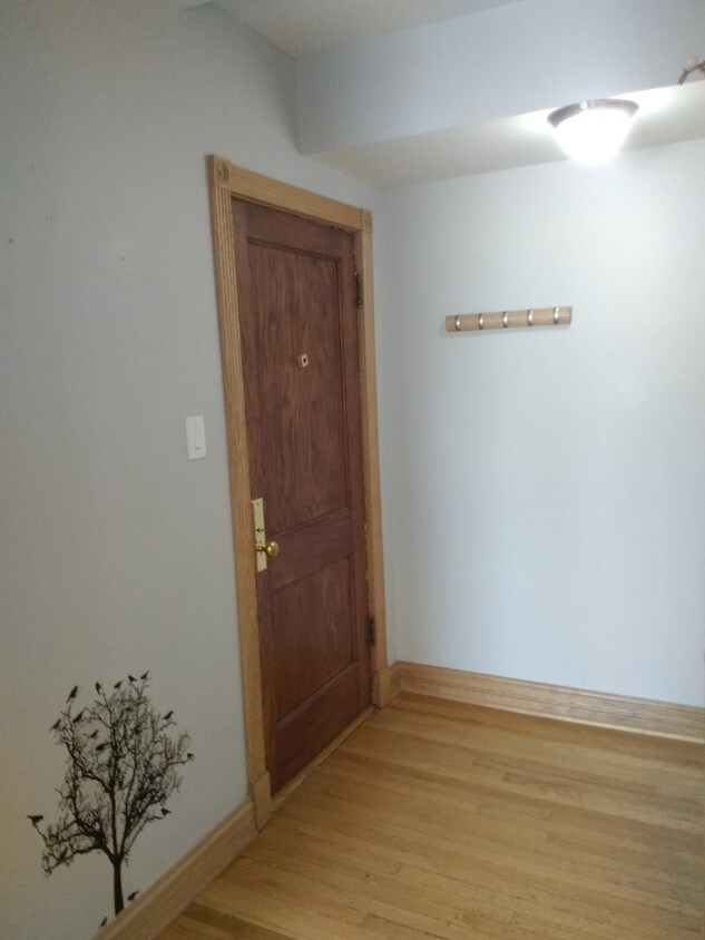 Foto principal - 600 N La Grange Rd