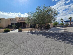 Building Photo - 6365 N Juliano Rd