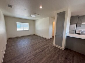 Building Photo - 849 Pioneer St