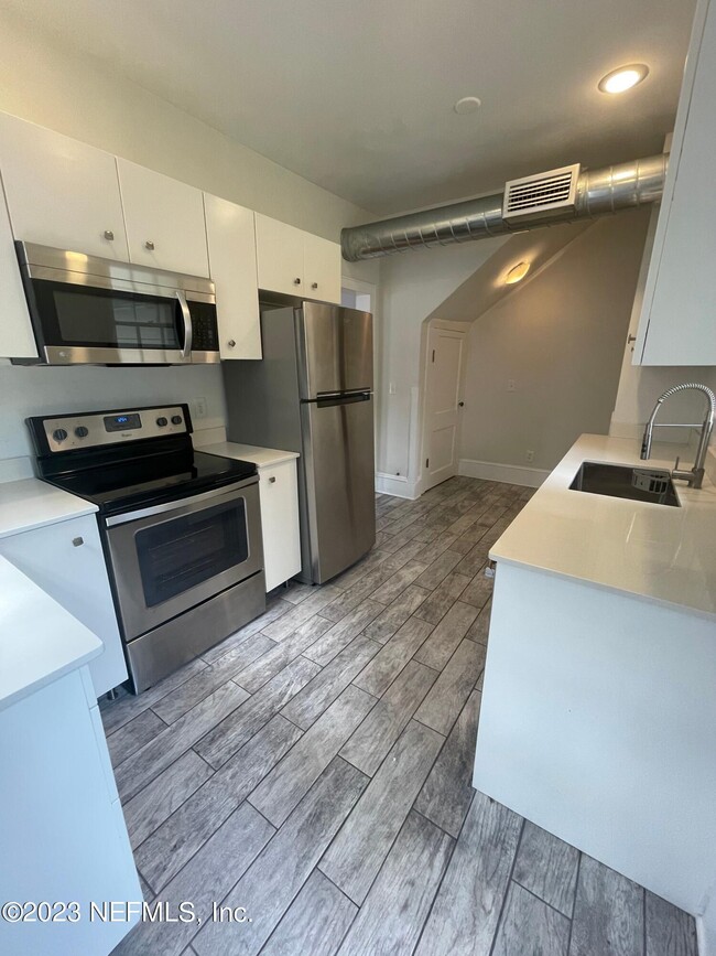 Foto del edificio - 2210 Myra St