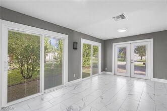 Building Photo - 4472 E Riverside Dr