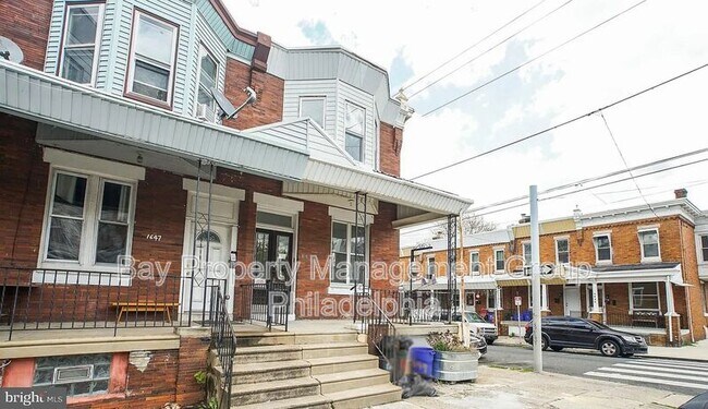 Foto del edificio - 1649 Allengrove St