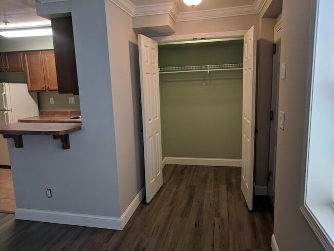 Foto del edificio - 1 Bedroom Condo Near UTK | Walk to Campus ...