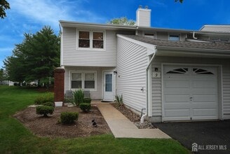 Building Photo - 9 Sandpiper Dr