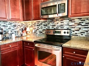 Building Photo - 301 Virginia St