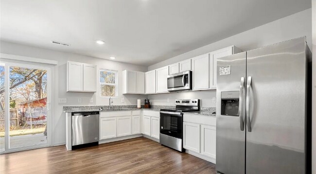 Foto del edificio - 127 Villa Ln