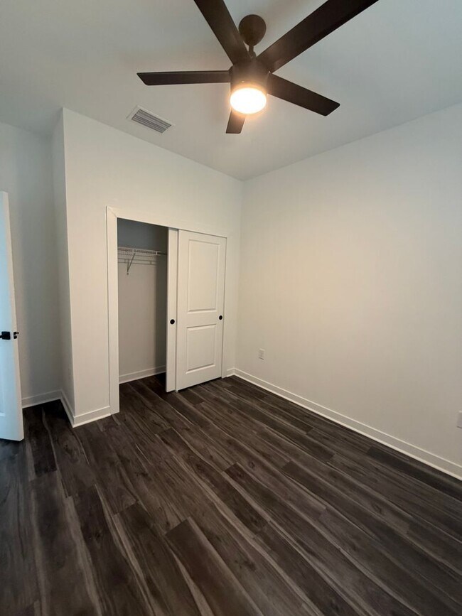 Foto del edificio - 4501-4503 28th St SW