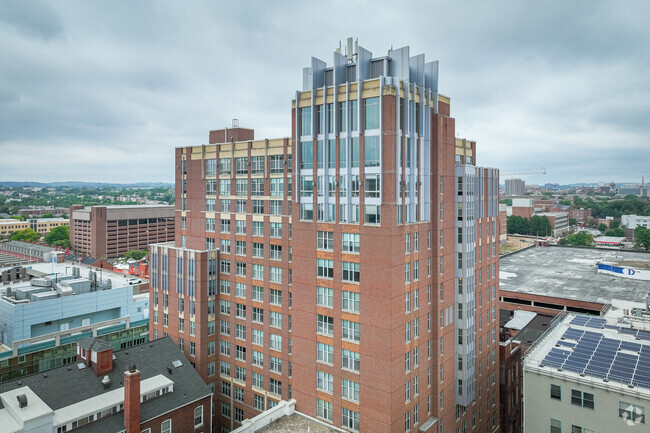 Building Photo - 500 W Fayette St.