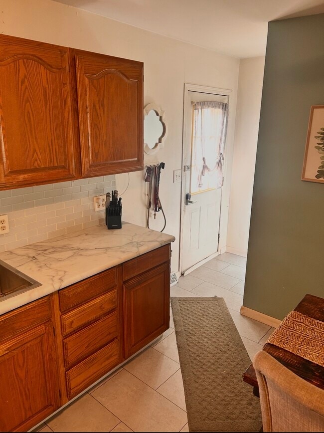 Kitchen - 301 Marshall St