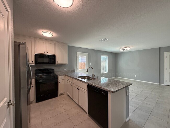 Building Photo - 3328 Turkey Trot Ln