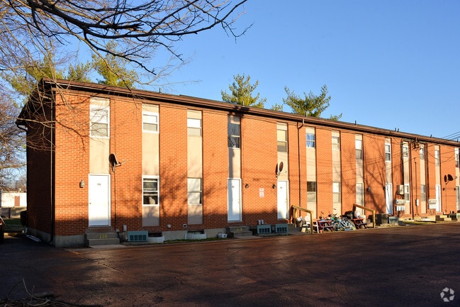 Building Photo - 5145 Pleasant Ave