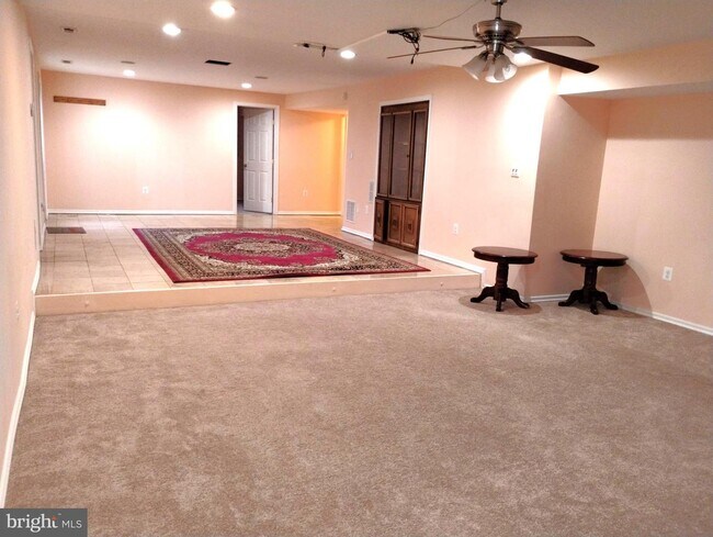 Foto del edificio - 7216 Hansford Ct