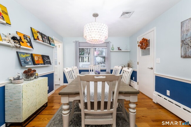 Building Photo - 14 Haynes Rd