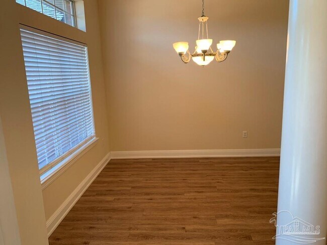 Foto del edificio - 2825 Frederick St