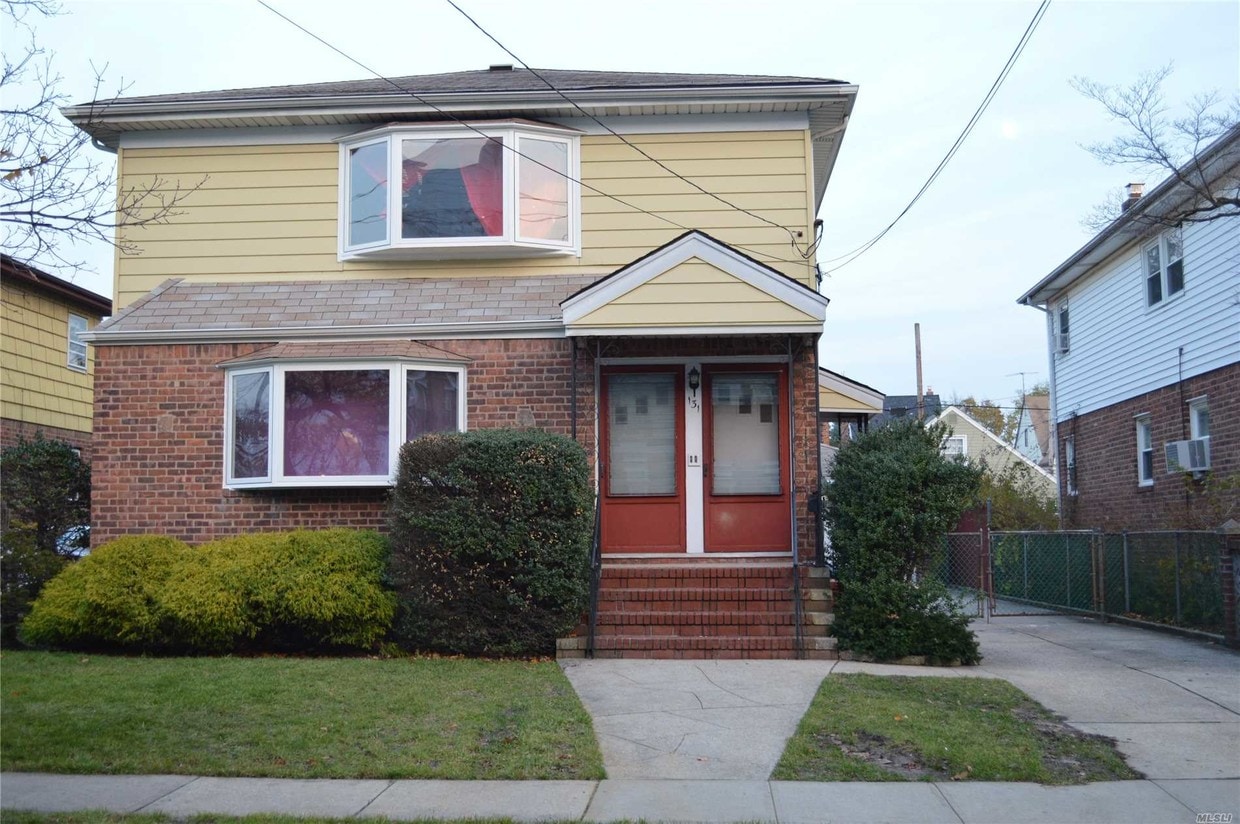 Primary Photo - 131 Gibson Blvd