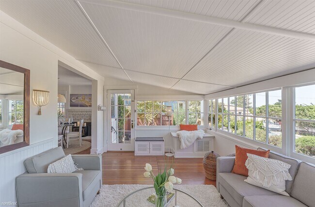 Foto del edificio - 2 br, 1 bath House - 3866 Skipper