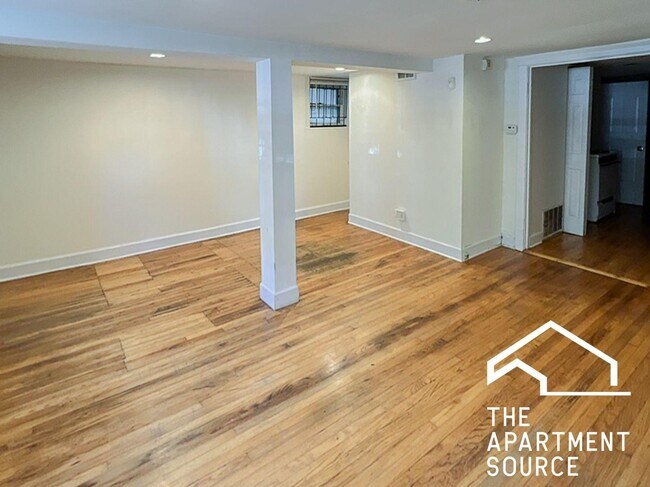 Foto del edificio - 3309 N Southport Ave