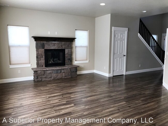 Building Photo - 3 br, 2.5 bath House - 21381 NE Evelyn Place
