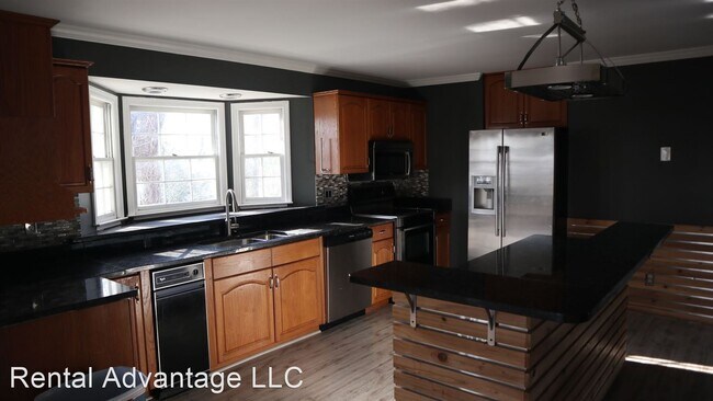 Building Photo - 5 br, 3.5 bath House - 1445 Secretariat Dr