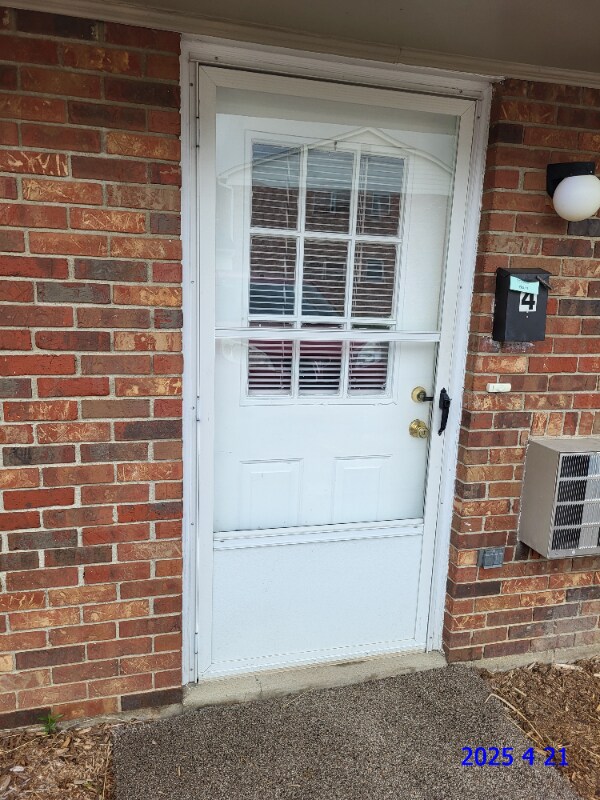 Foto principal - 5432 College Corner Pike