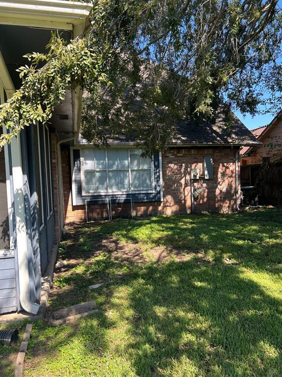 Foto del edificio - 3115 Silver Springs Ct