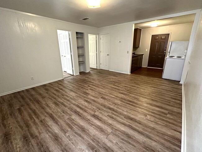 Building Photo - 1110 Archie St, Vidor Tx 77662