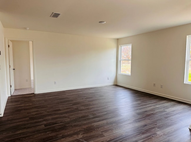 Foto del edificio - 239 Isabella Way