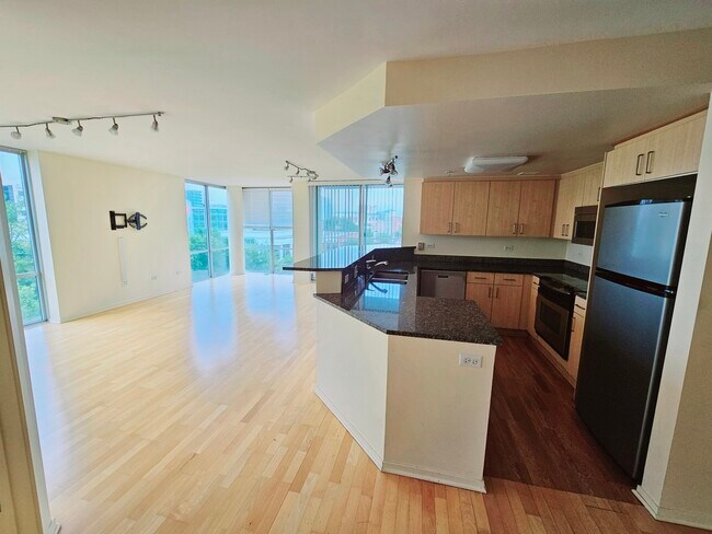 Foto del edificio - 1640 Maple Ave