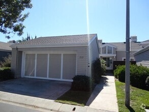 Building Photo - 7113 Lantana Terrace