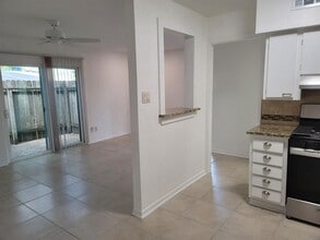 Building Photo - 2308 Barton Village Cir