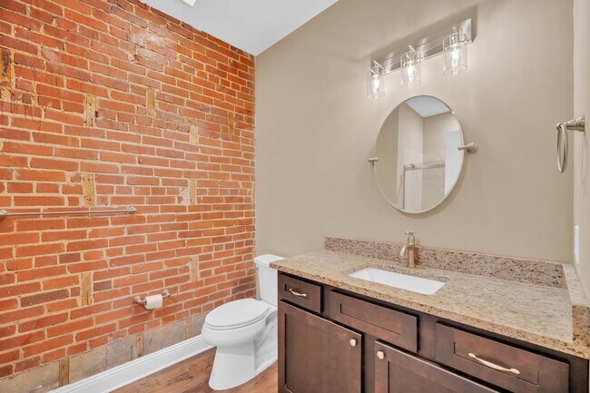 Unidad C – 2 habitaciones / 1 baño – 1000 pies cuadrados - Bridwell on Broad