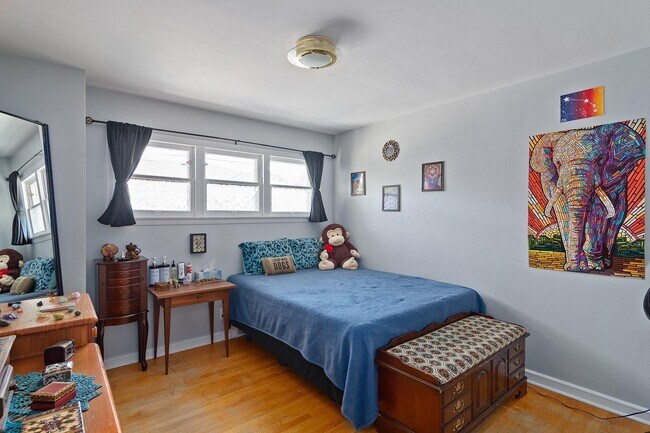 Foto del edificio - 605 N Main St