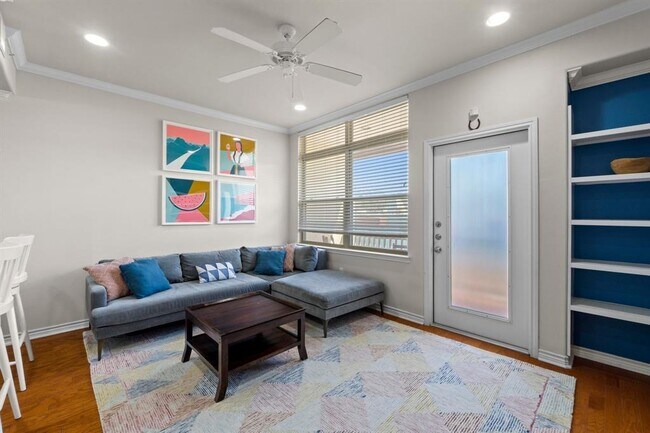 Foto del edificio - 305 E 31st St