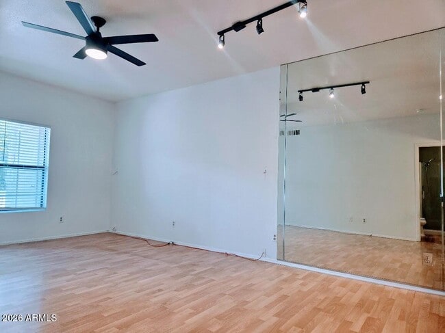 Building Photo - 11666 N 28th Dr