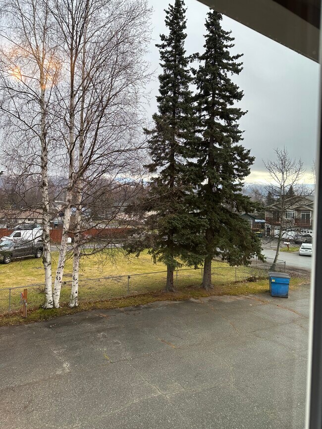 Building Photo - 6511 E 8th Ave