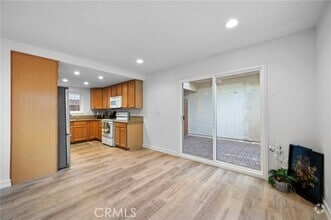 Building Photo - 602 Marguerite Ave