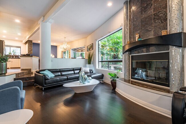 Foto del edificio - Beautiful 4 Beds and 2.5 Baths house with ...