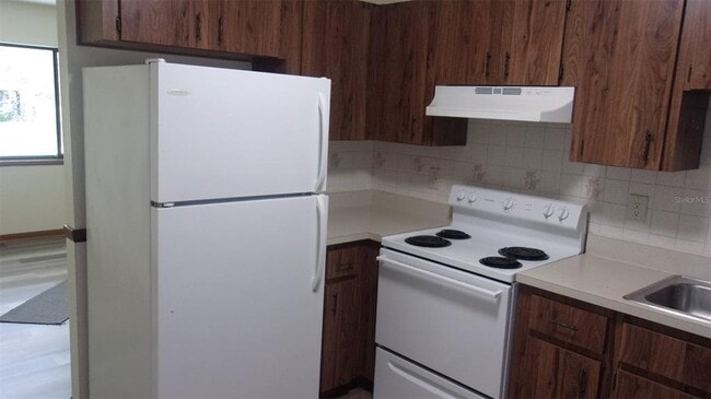 Building Photo - 10081 SW 97th Ct
