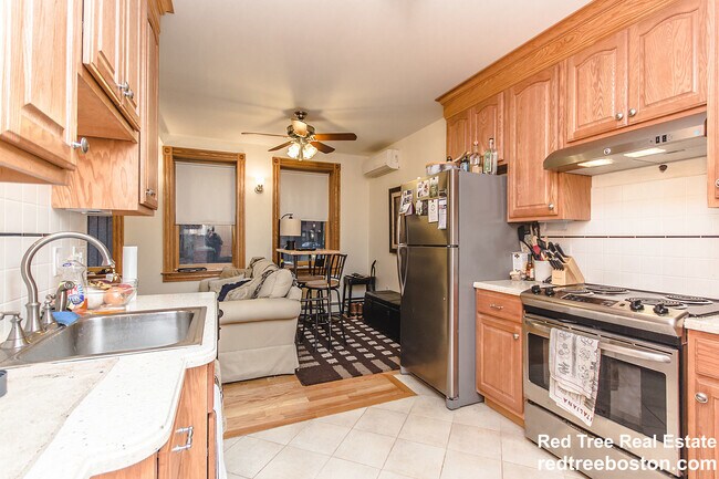 Foto del edificio - 139 Charles St