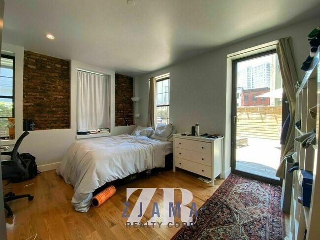 Foto del edificio - 72 Willoughby St