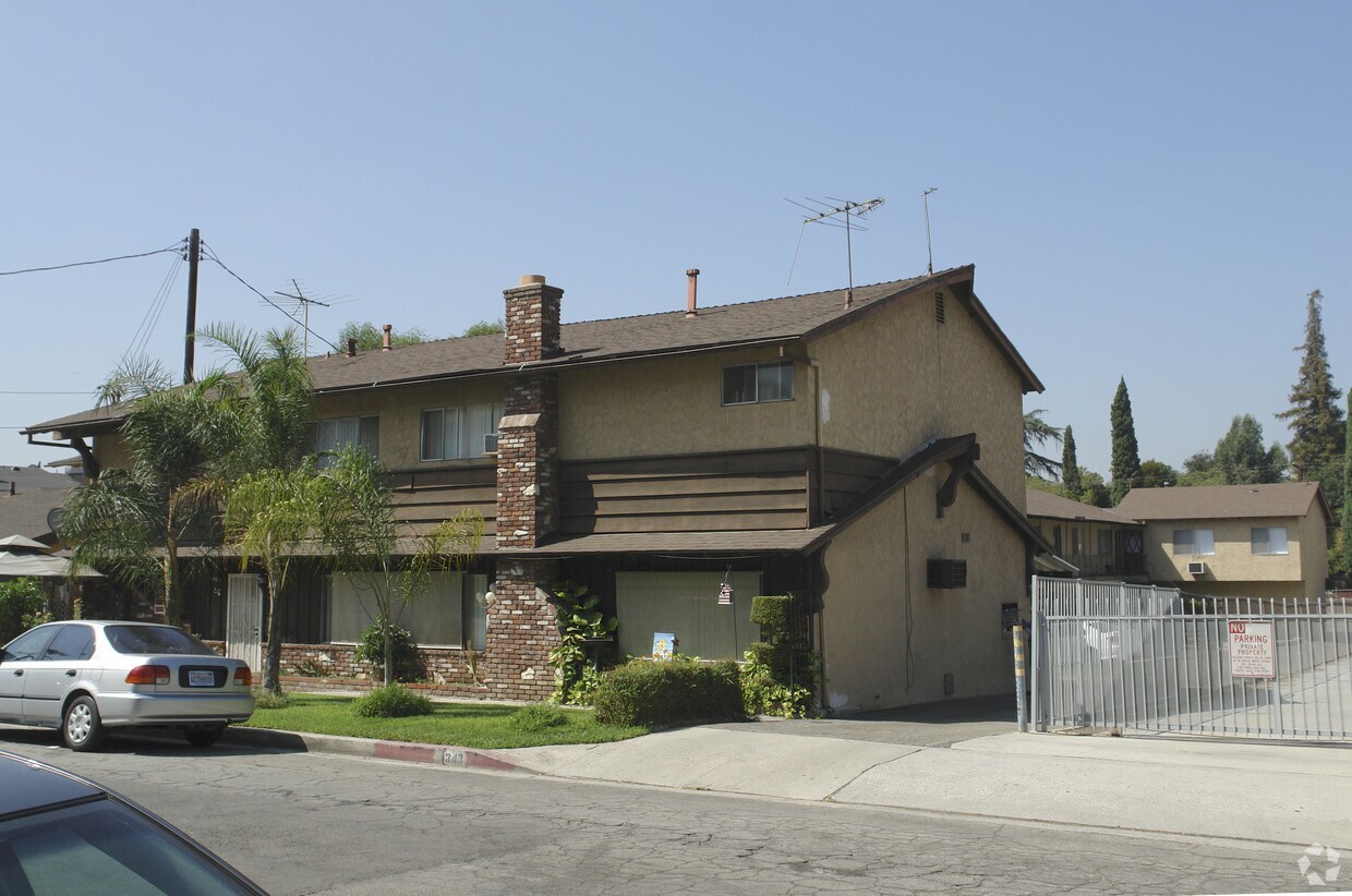 Primary Photo - 343 S Arroyo Dr