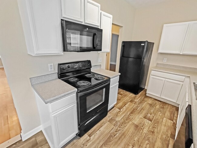 Foto del edificio - 4081 Robin Cir