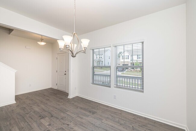 Foto del edificio - Beautiful 4 Bedroom Home Piedmont School D...